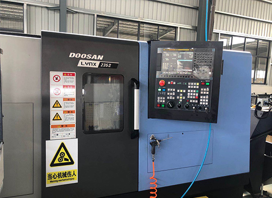 235斗山数控车床